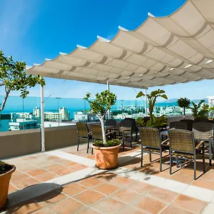 Monarque El Rodeo Hotel